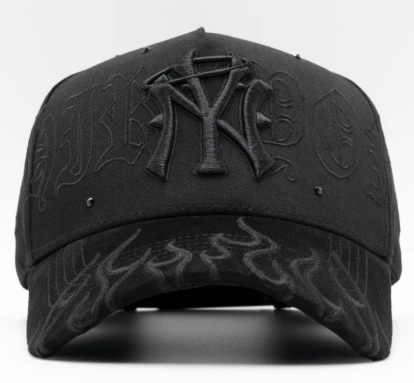 31 HATS "NY BLACK IN BLACK"