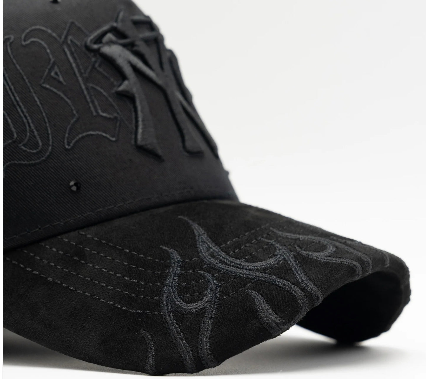 31 HATS "NY BLACK IN BLACK"