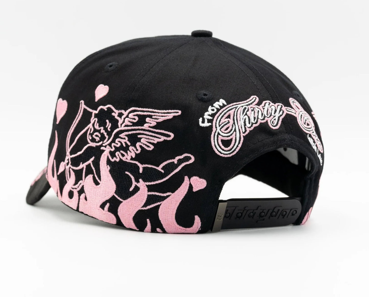 31 HATS NY PEARLS IN LOVE
